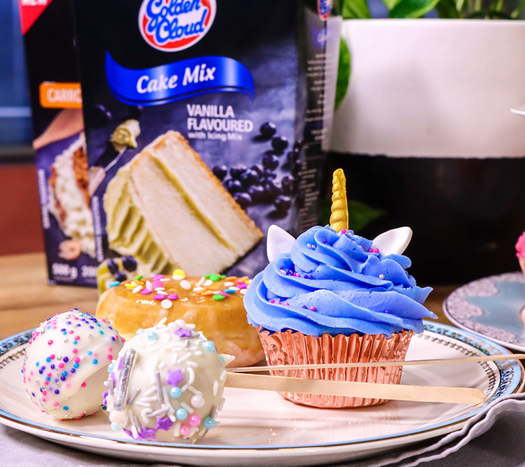 cake-pops-and-unicorn-cupcakes