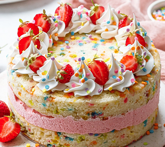 Rainbow-strawberry-ice-cream-cake